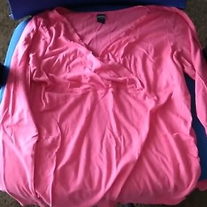 Old  Navy Medium Maternity top